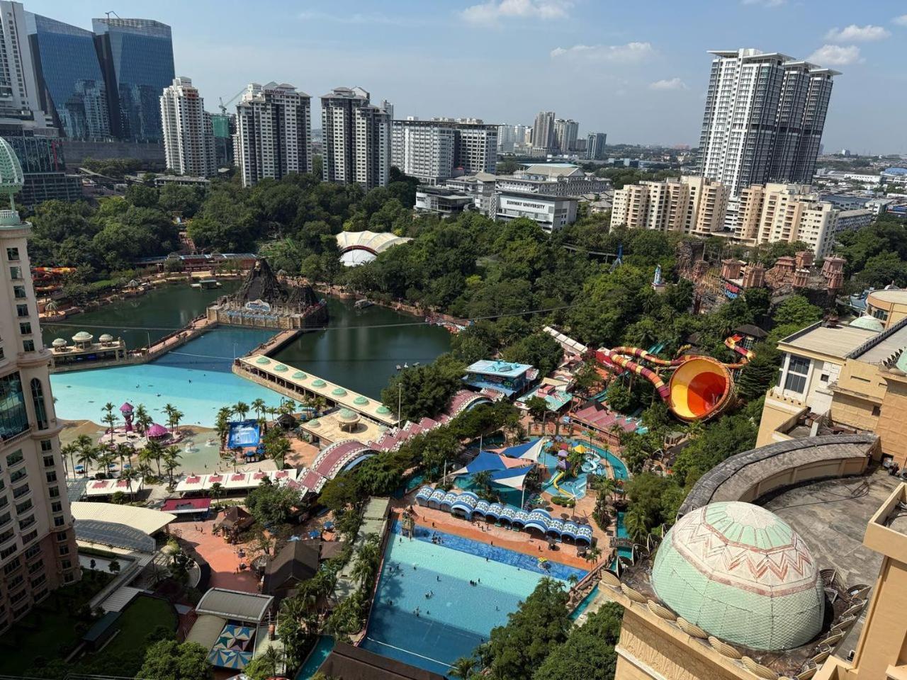 Raintree Resort Suites Петалінг-Джая Екстер'єр фото