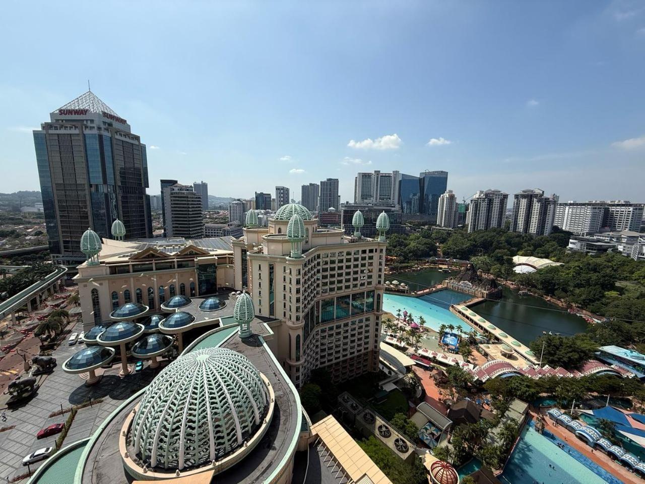 Raintree Resort Suites Петалінг-Джая Екстер'єр фото